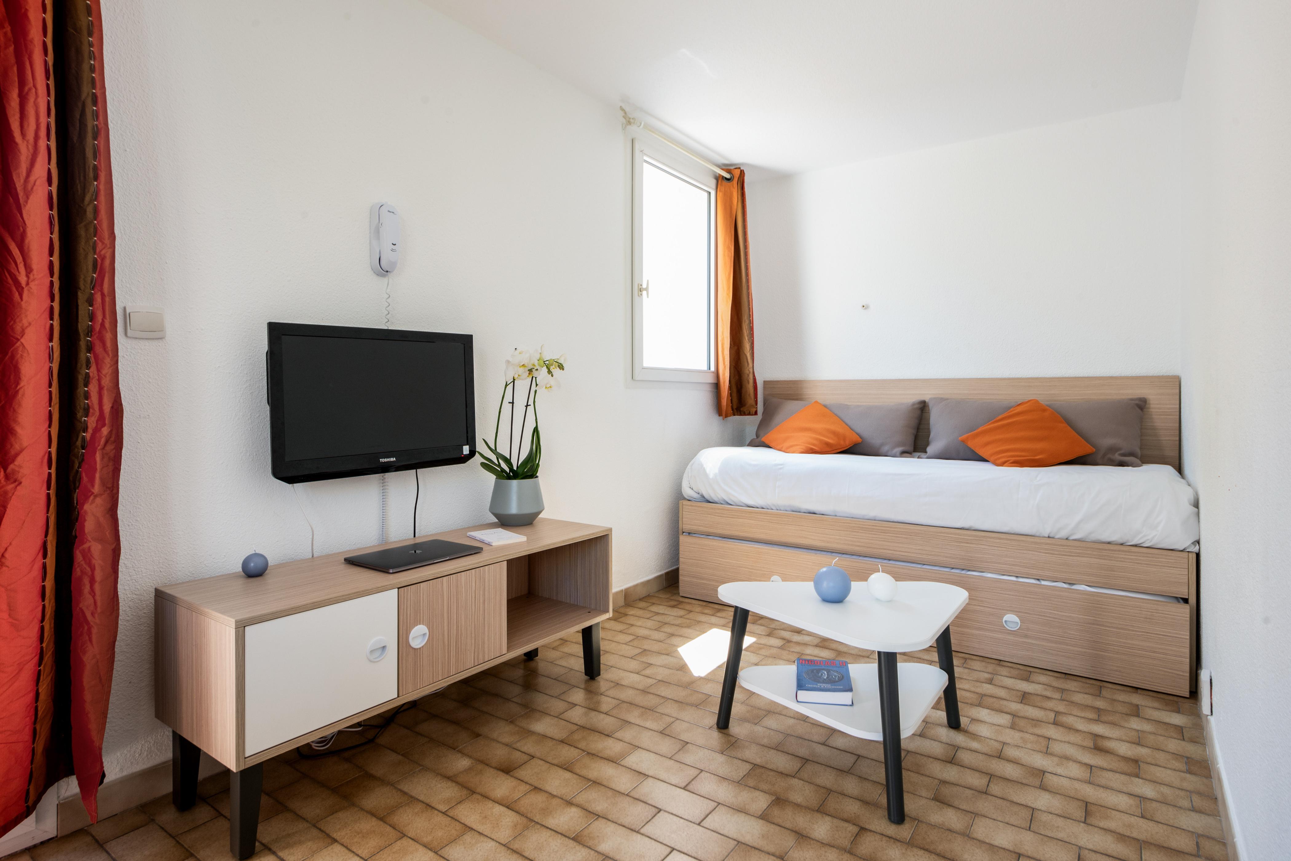 Comfort Aparthotel Mandelieu La Napoule Village ภายนอก รูปภาพ